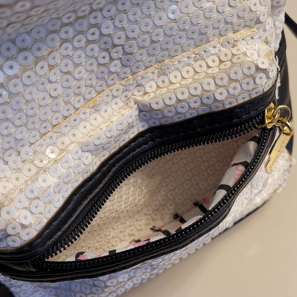 LUV BETSEY Sequin Unicorn Mini Backpack Purse BETSEY JOHNSON - Picture 8 of 16